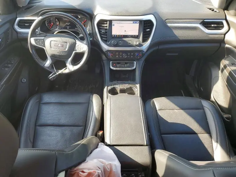 2022 GMC ACADIA SLT  