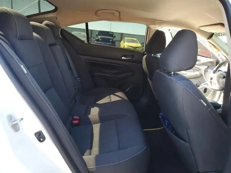 2022 NISSAN ALTIMA SV  