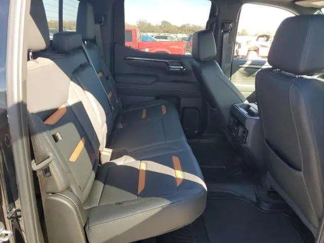 2025 GMC SIERRA K1500 AT4  