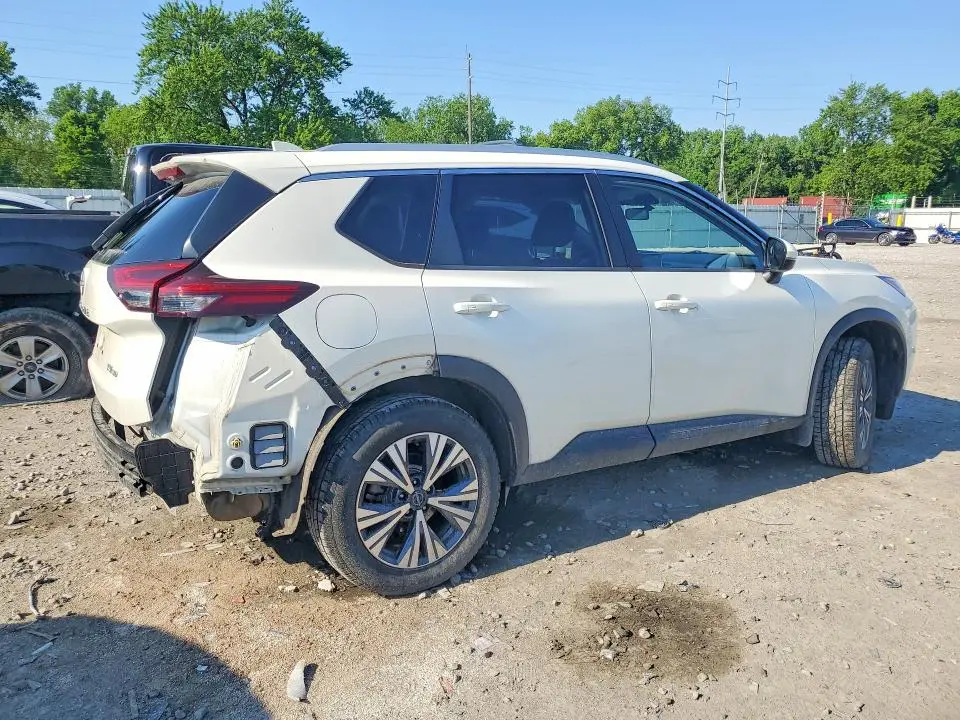2022 NISSAN ROGUE SV  