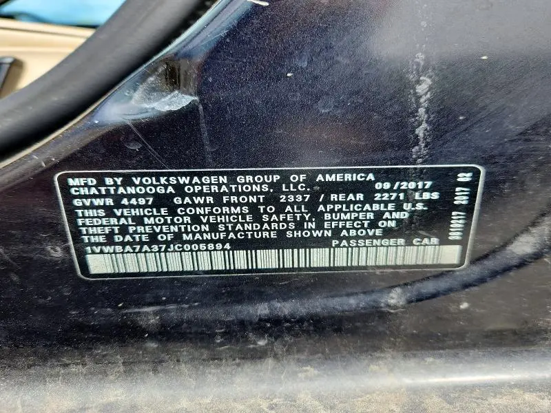 2018 VOLKSWAGEN PASSAT SE  