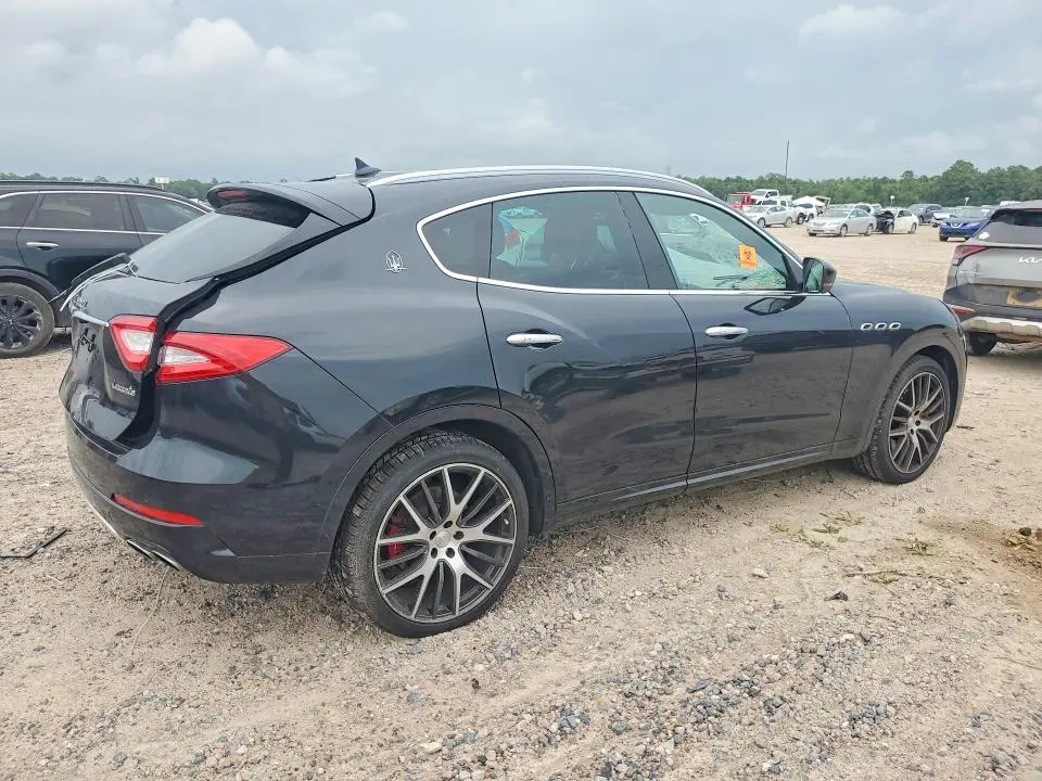 2017 MASERATI LEVANTE S LUXURY  