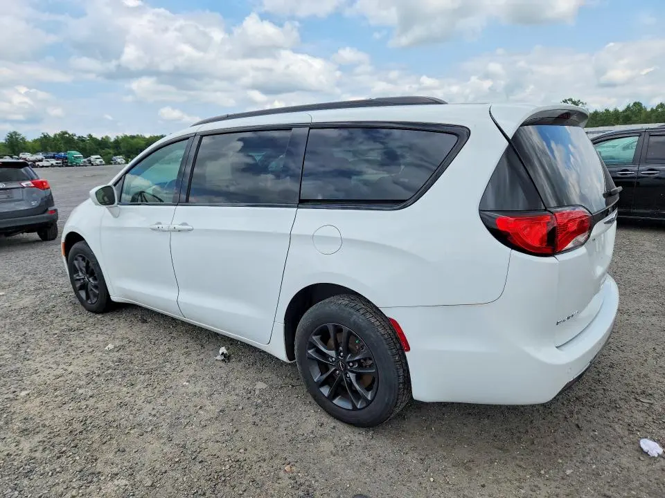 2020 CHRYSLER PACIFICA TOURING L  