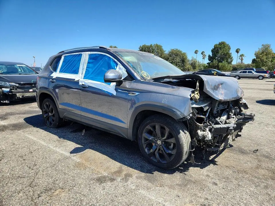 2022 VOLKSWAGEN TAOS SE  