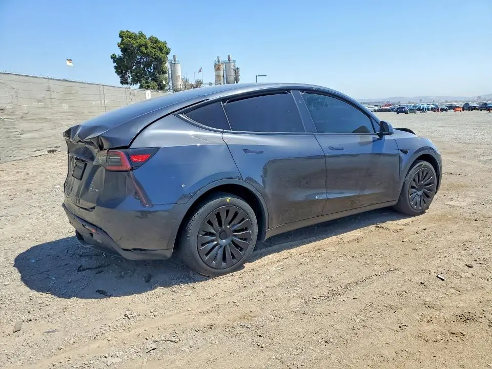 2024 TESLA MODEL Y   
