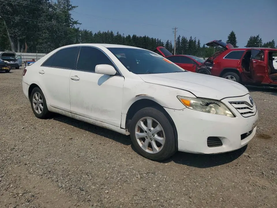 2010 TOYOTA CAMRY LE  