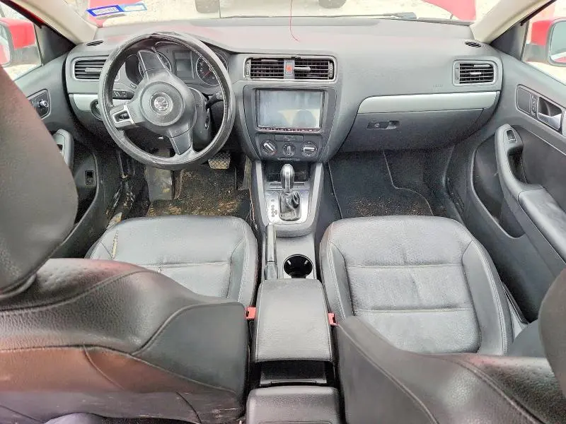 2013 VOLKSWAGEN JETTA SE  