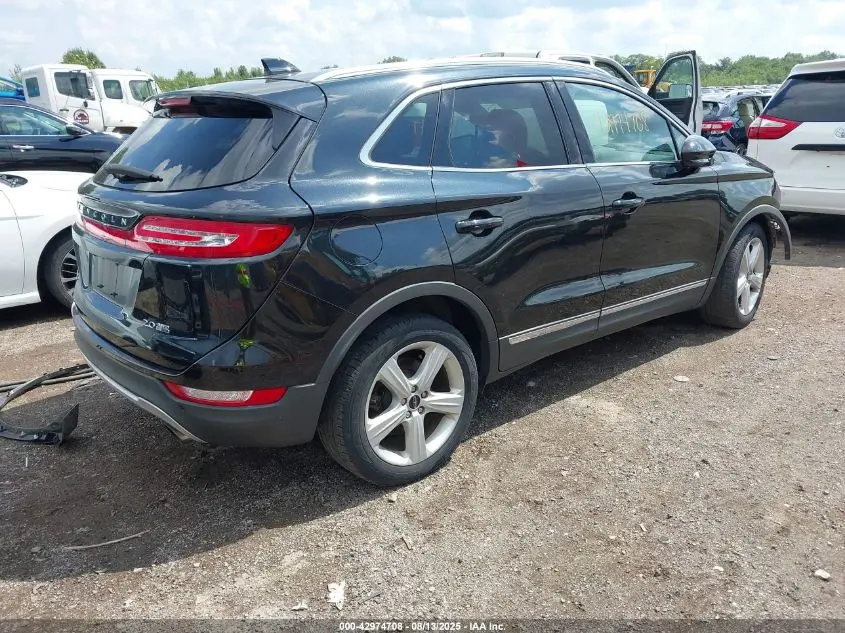 2015 LINCOLN MKC  