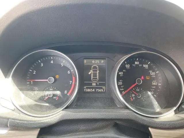 2016 VOLKSWAGEN PASSAT SE