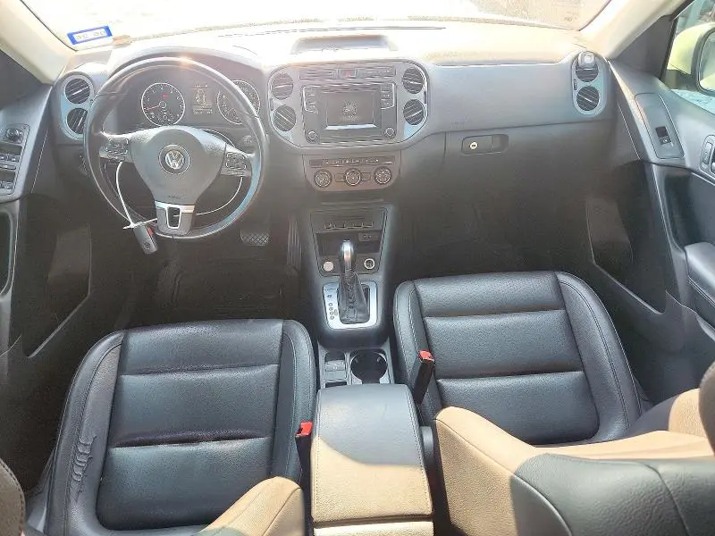 2016 VOLKSWAGEN TIGUAN S  