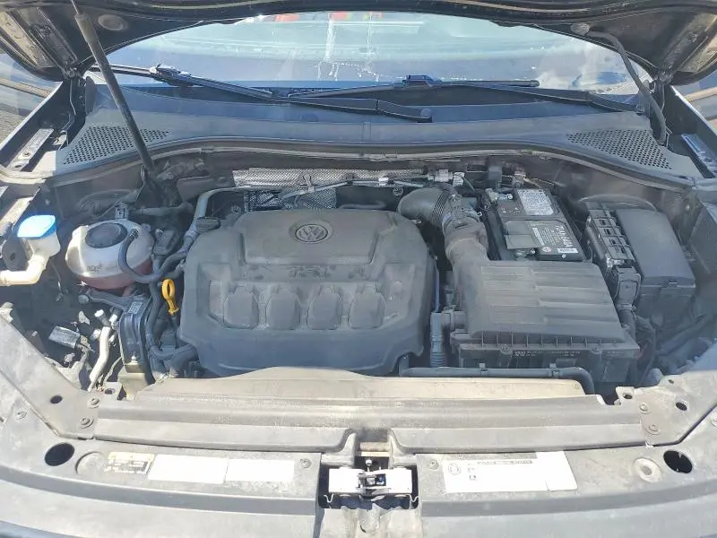 2020 VOLKSWAGEN TIGUAN SE  