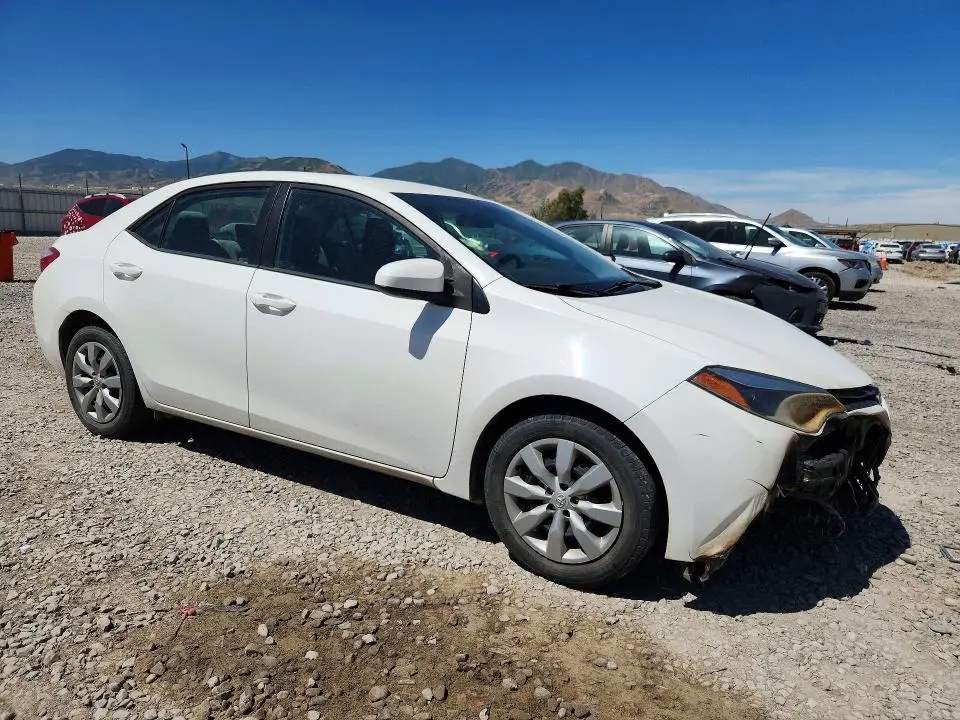 2016 TOYOTA COROLLA LE  
