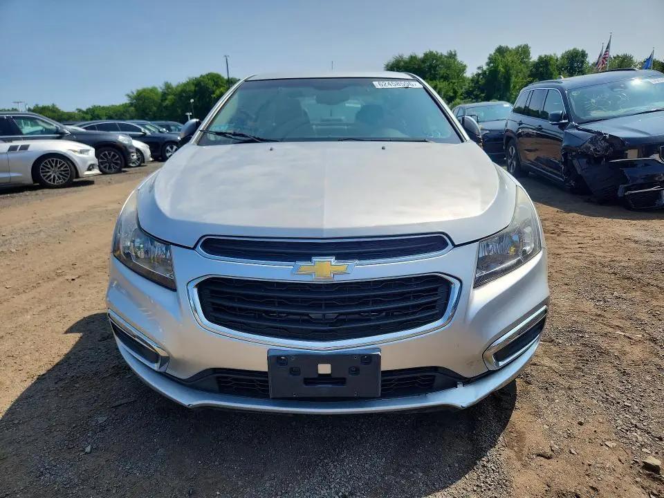 2015 CHEVROLET CRUZE LT  