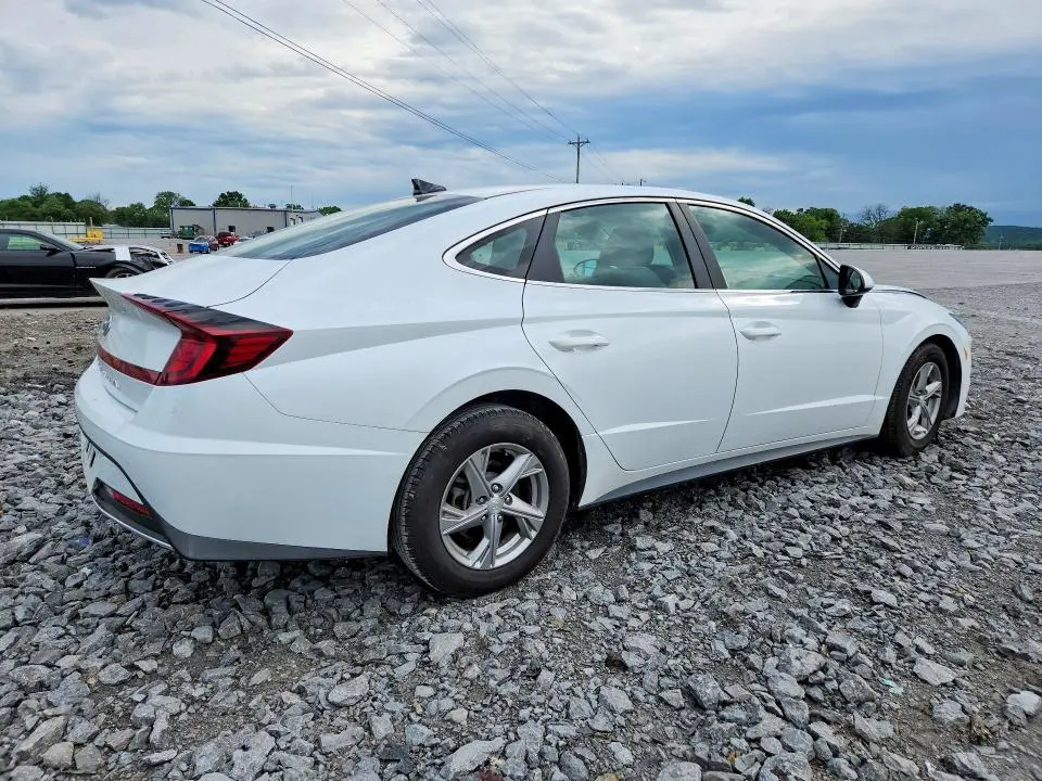 2021 HYUNDAI SONATA SE  
