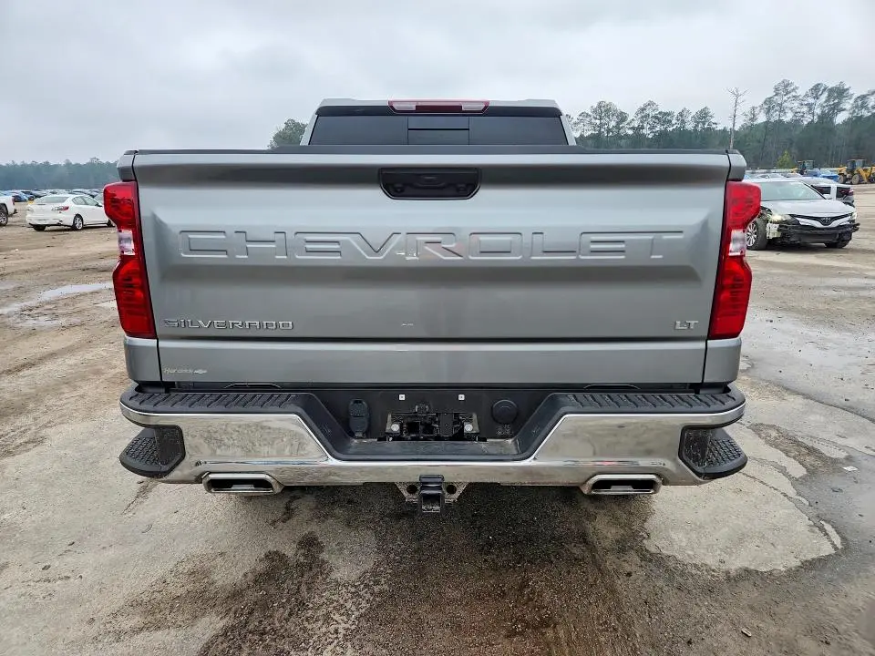 2025 CHEVROLET SILVERADO K1500 LT  