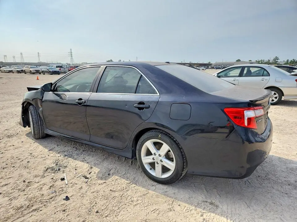 2012 TOYOTA CAMRY L  