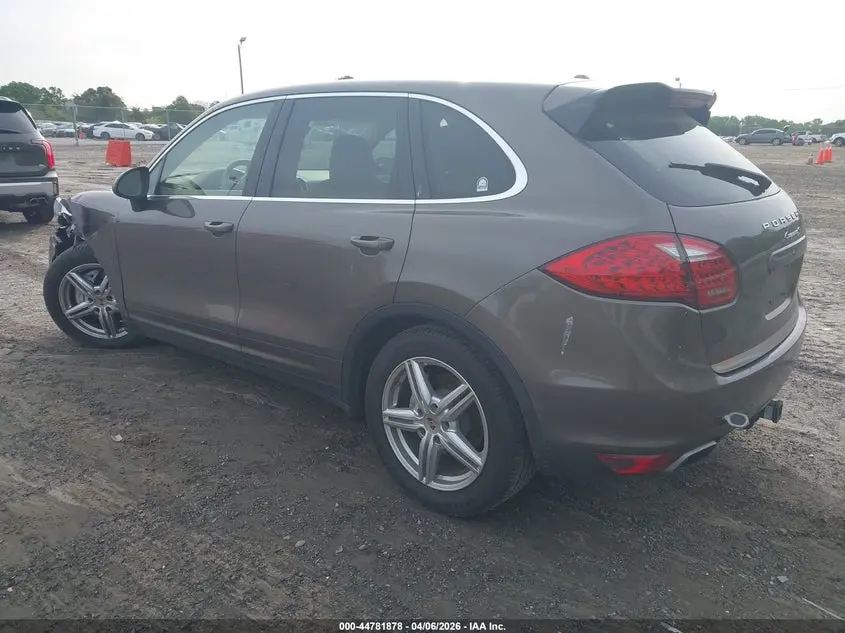 2014 PORSCHE CAYENNE S
