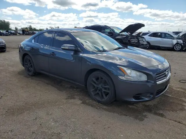 2010 NISSAN MAXIMA S  