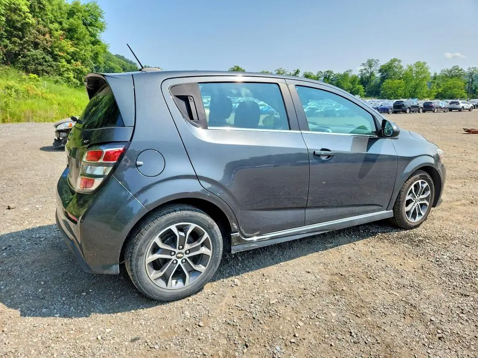 2017 CHEVROLET SONIC LT  
