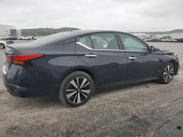 2022 NISSAN ALTIMA SV  