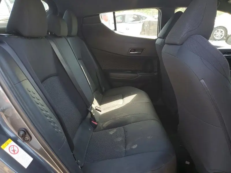 2018 TOYOTA C-HR XLE  