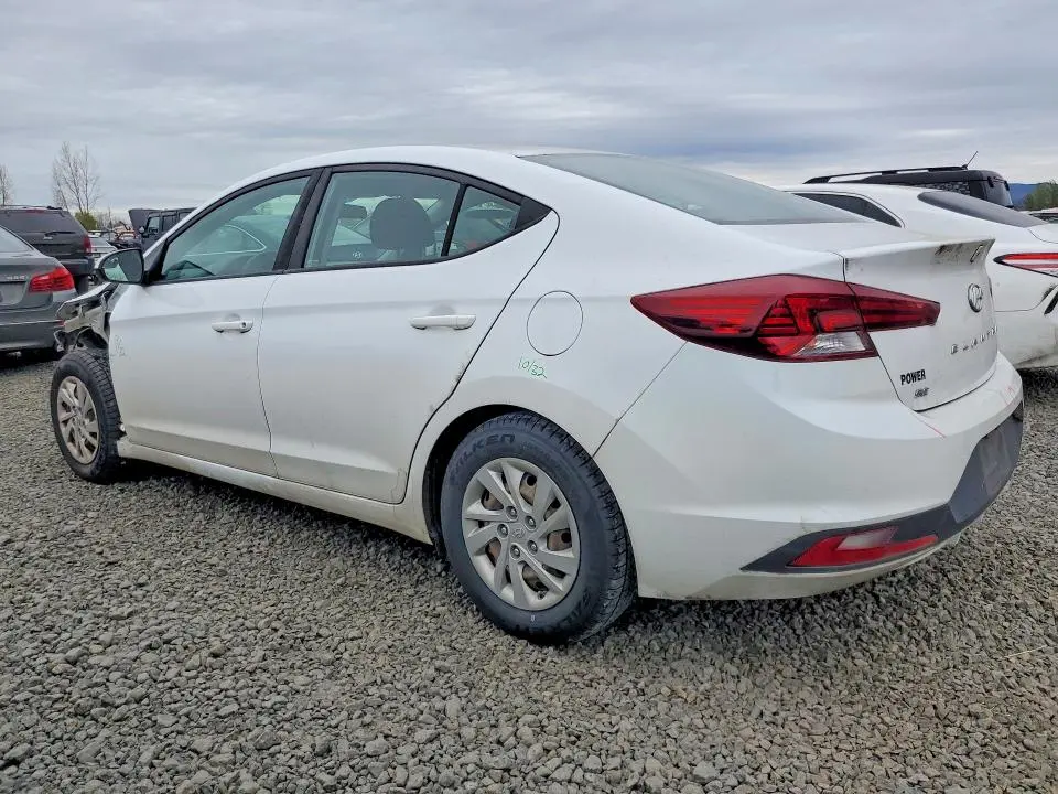 2019 HYUNDAI ELANTRA SE  