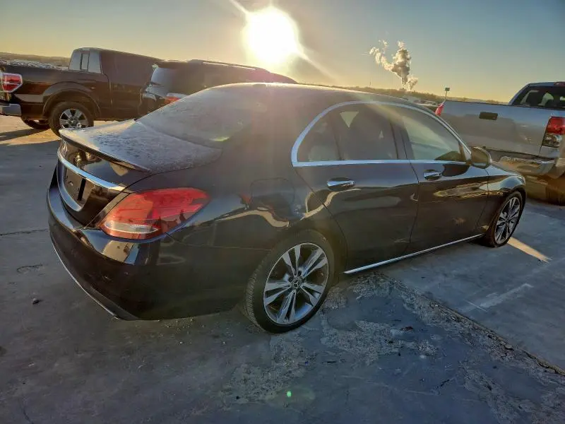 2018 MERCEDES-BENZ C 300  