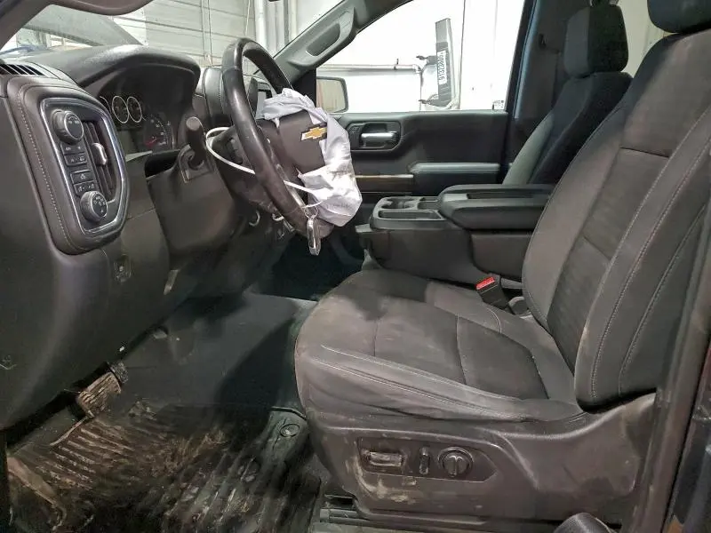 2021 CHEVROLET SILVERADO K1500 LT  