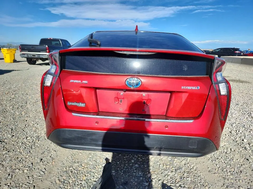 2018 TOYOTA PRIUS THREE  