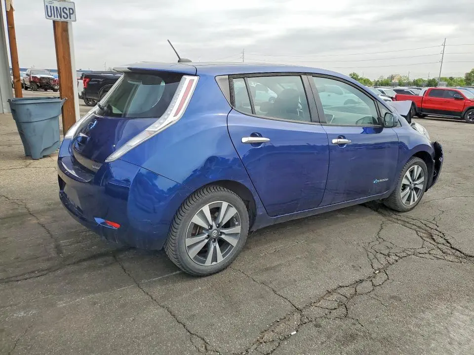 2017 NISSAN LEAF SV  