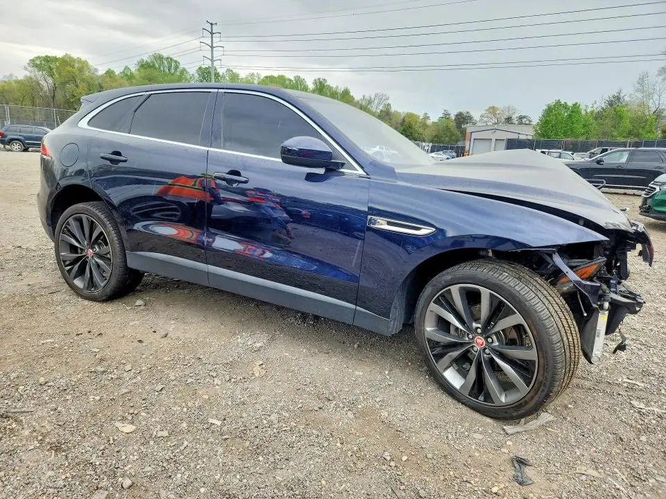 2020 JAGUAR F-PACE PRESTIGE  