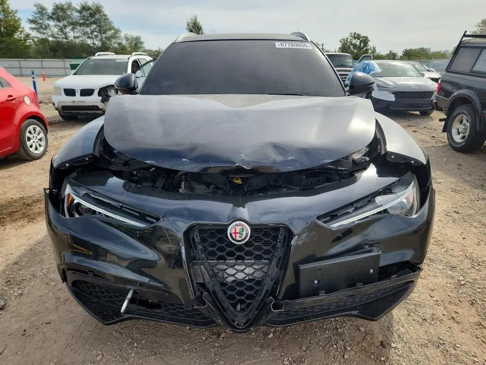 2019 ALFA ROMEO STELVIO TI  
