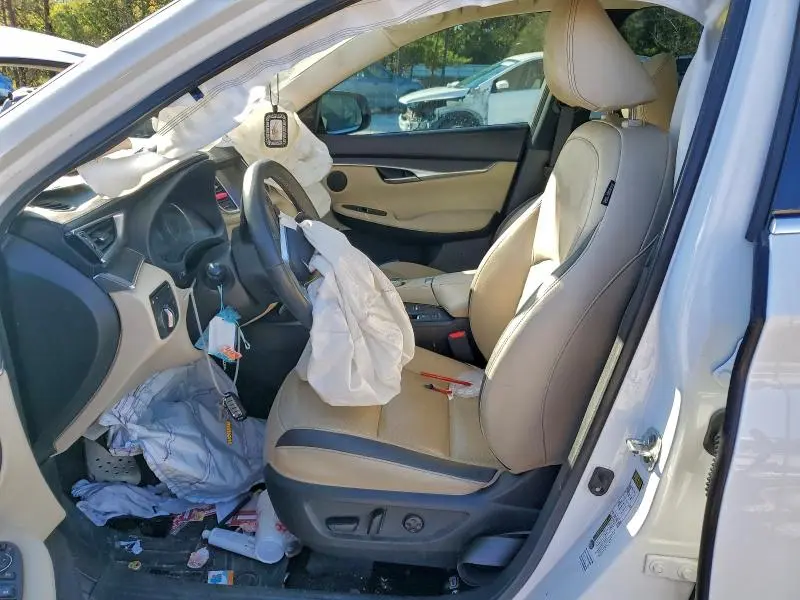 2022 INFINITI QX50 LUXE  