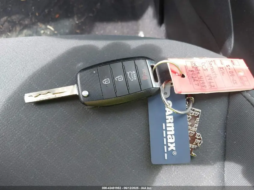 2016 KIA SORENTO 2.4L LX