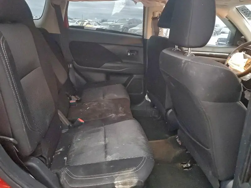 2019 MITSUBISHI OUTLANDER SE  