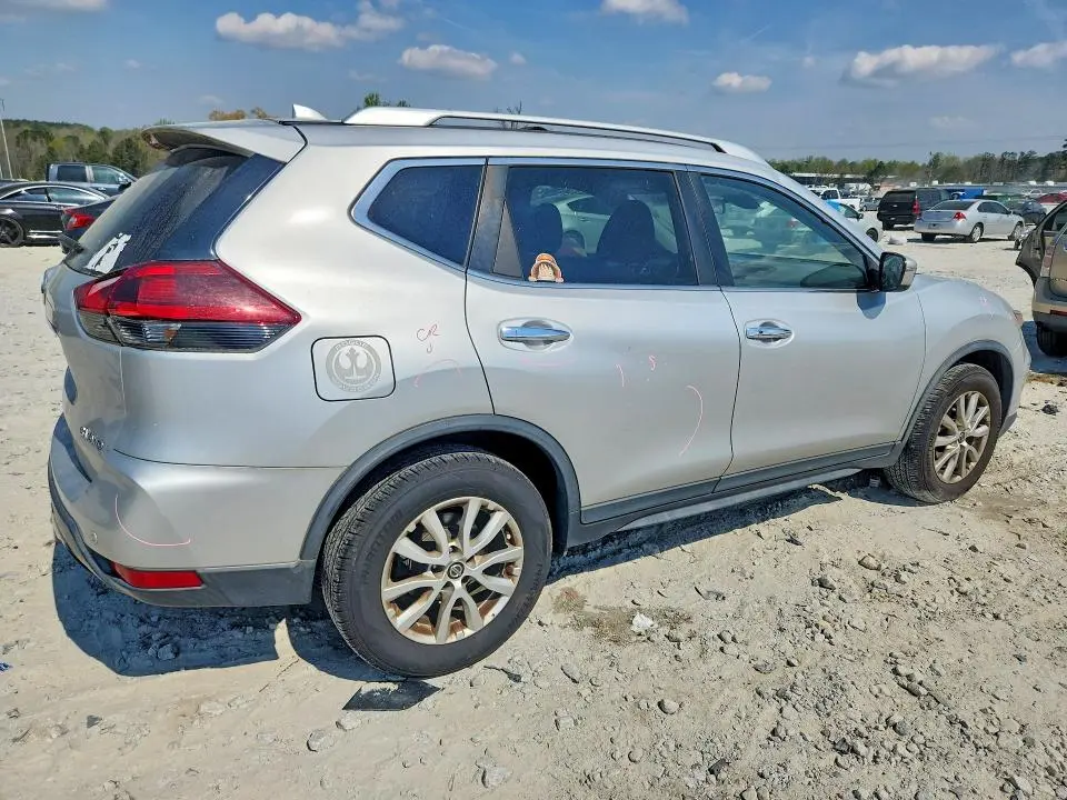 2019 NISSAN ROGUE SV  