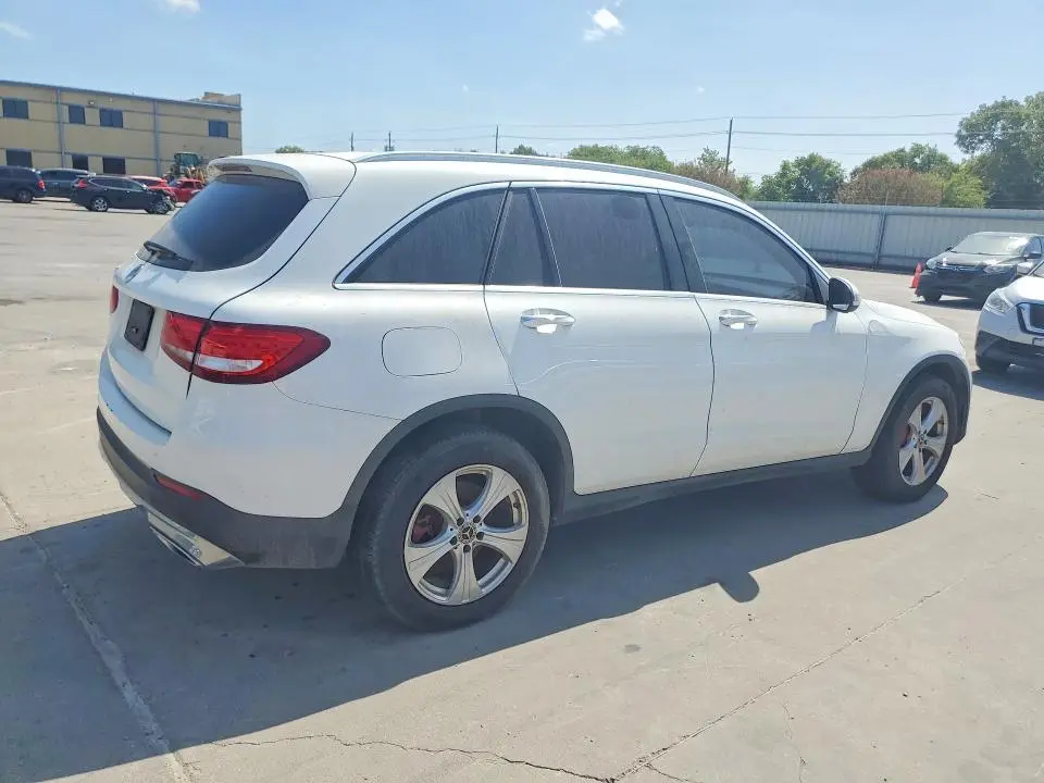 2017 MERCEDES-BENZ GLC 300  