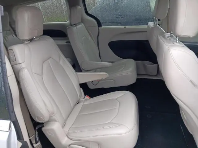2021 CHRYSLER VOYAGER LXI  
