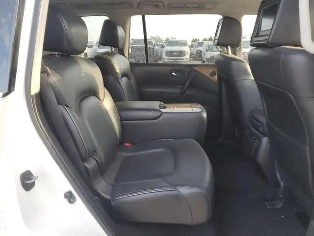 2014 INFINITI QX80   