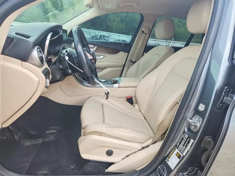 2017 MERCEDES-BENZ GLC 300  