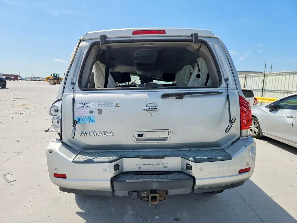 2011 NISSAN ARMADA SV  