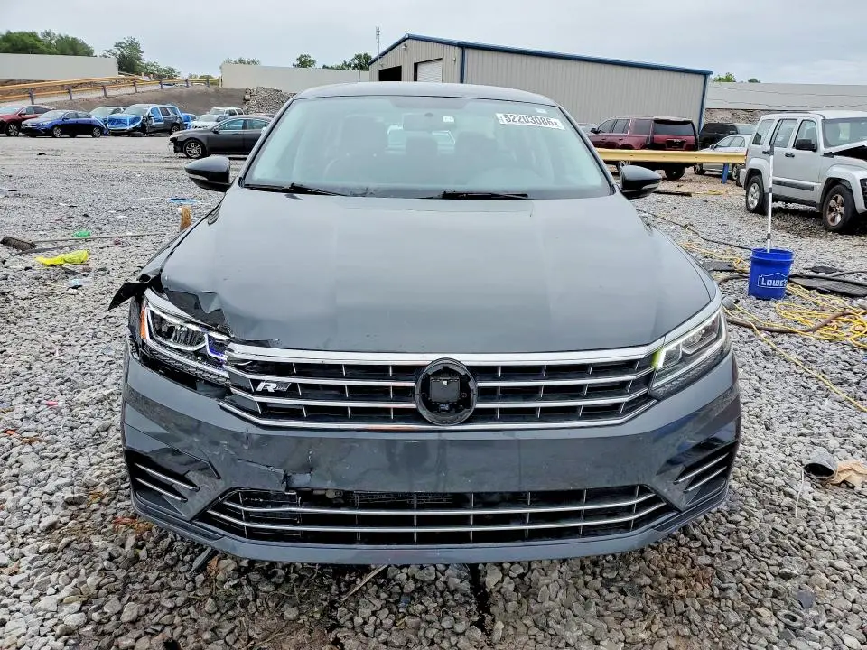 2017 VOLKSWAGEN PASSAT R-LINE  