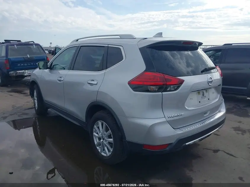 2017 NISSAN ROGUE SV