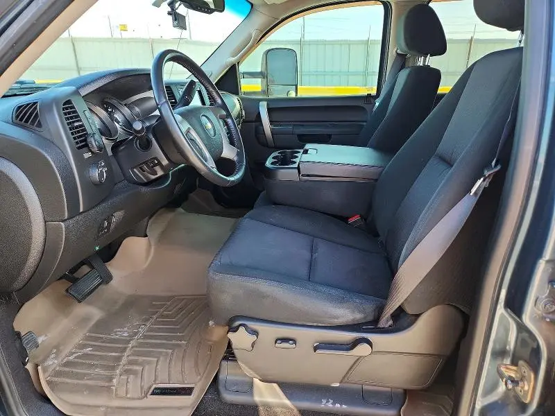 2011 CHEVROLET SILVERADO K2500 HEAVY DUTY LT  