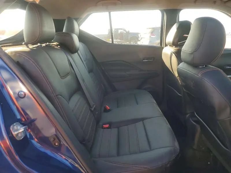 2019 NISSAN KICKS SR  