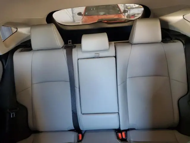 2024 TOYOTA VENZA LE  