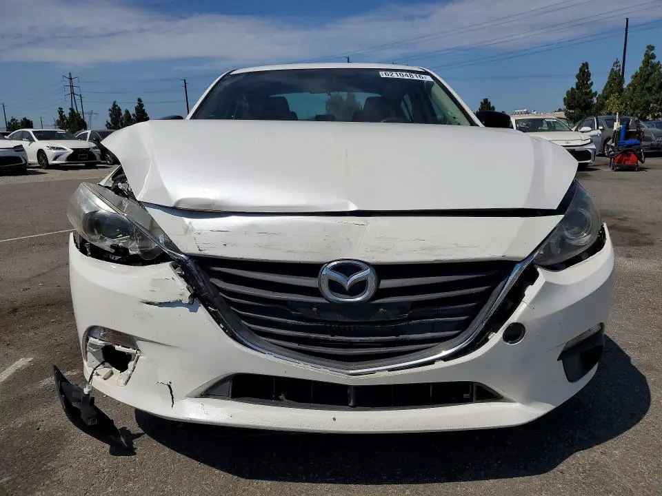 2015 MAZDA 3 SV  