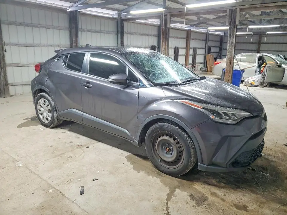 2020 TOYOTA C-HR LE  