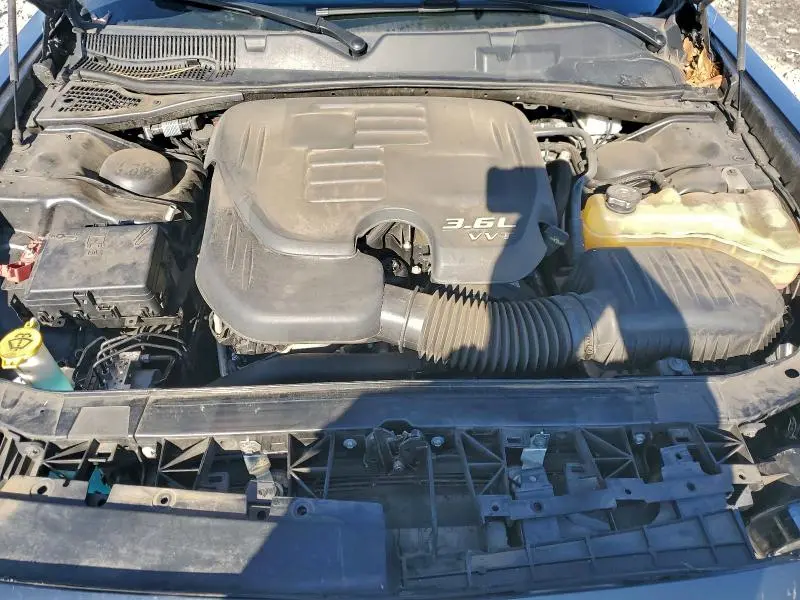 2016 DODGE CHALLENGER SXT  