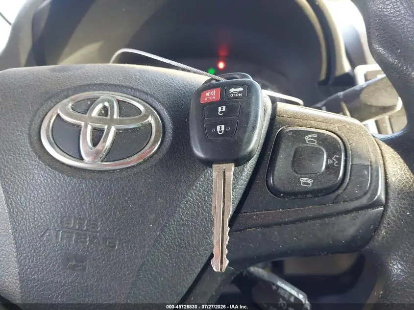 2015 TOYOTA CAMRY LE